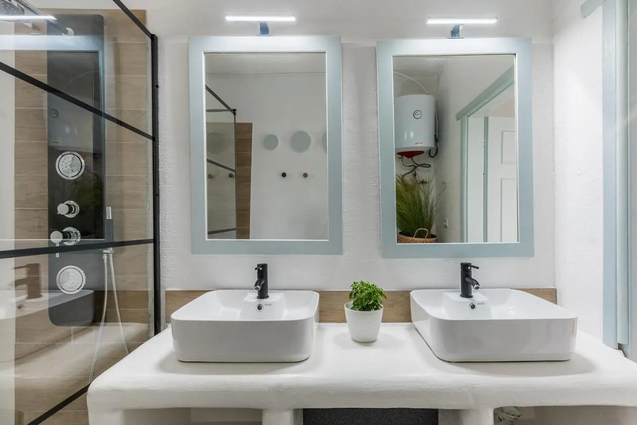 M&M Villa Vourvourou