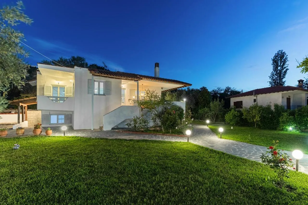 M&M Villa Vourvourou 0*,  Yunanistan